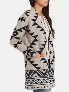 Frye Cozy Geometric Open-Front Cardigan Sweater - Black & Cream
